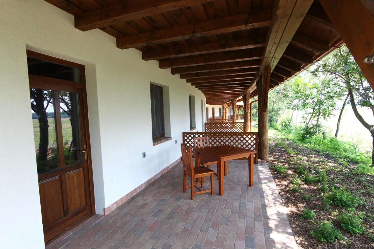 Bibic Nature Lodge Balmazújváros 外观 照片